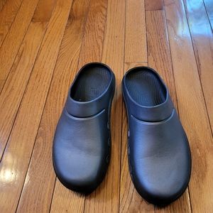 Oofos womens clogs